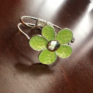Green Flower Bracelet with clasp